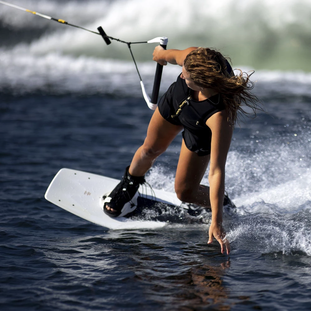 Ronix Ladies Quarter 'Til Midnight Satin Flex 134 Wakeboard 4 Ronix Ladies Quarter 'Til Midnight Satin Flex 134 Wakeboard – Image 2