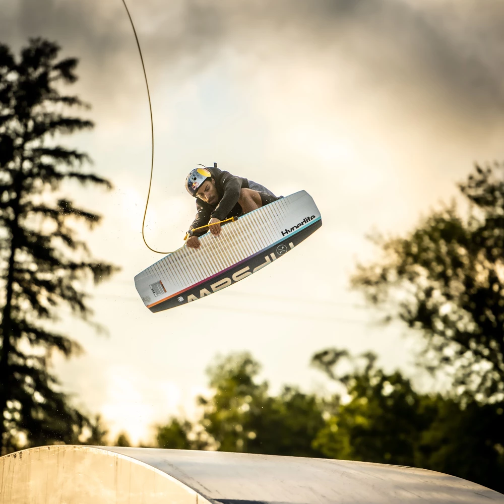 Hyperlite Ripsaw 138 Wakeboard 4 Hyperlite Ripsaw 138 Wakeboard – Image 2